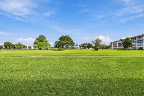 Tiny photo for 2802 Victoria Way #J1, Coconut Creek, FL 33066 (MLS # B26088004)