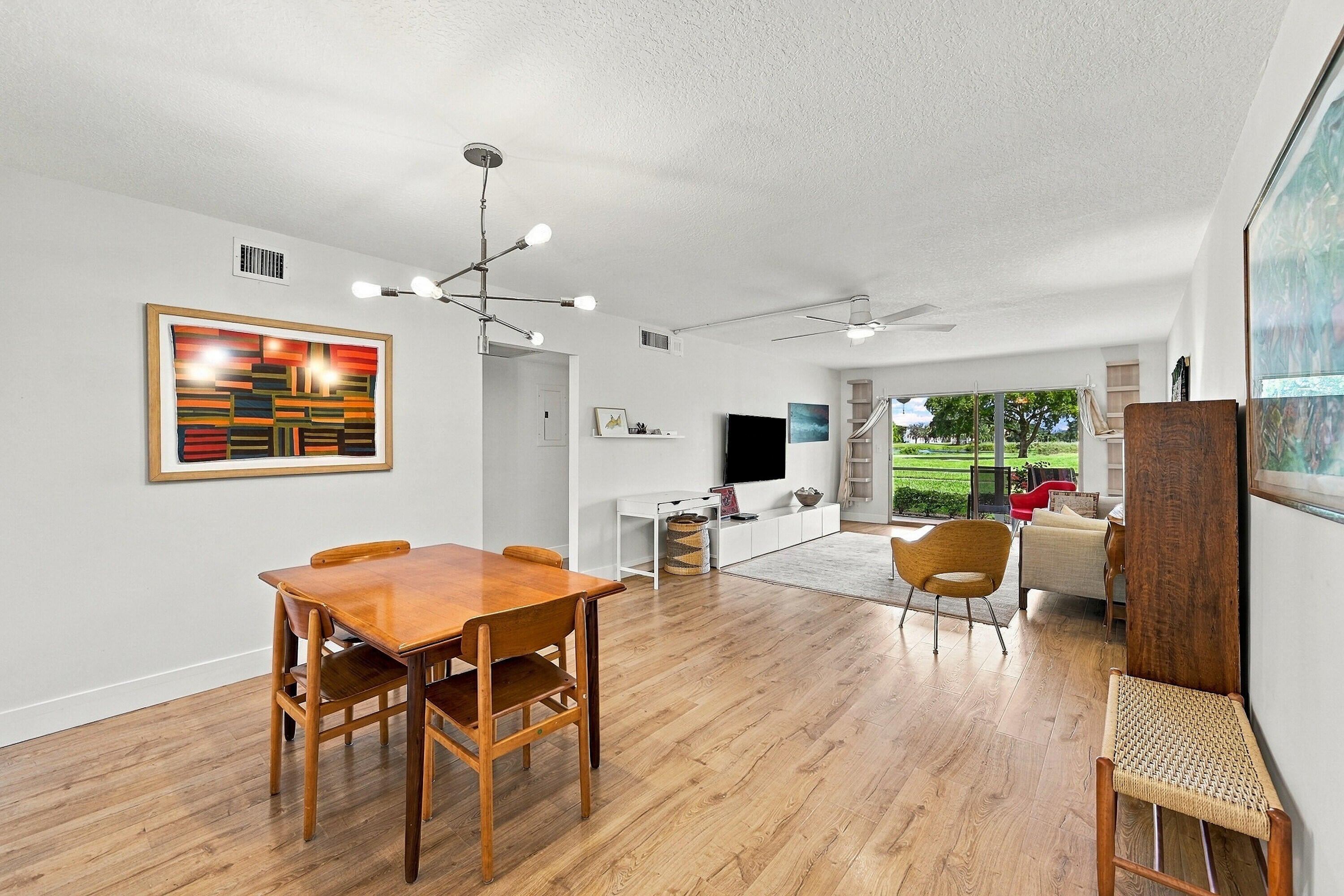 2802 Victoria WAY Way J1