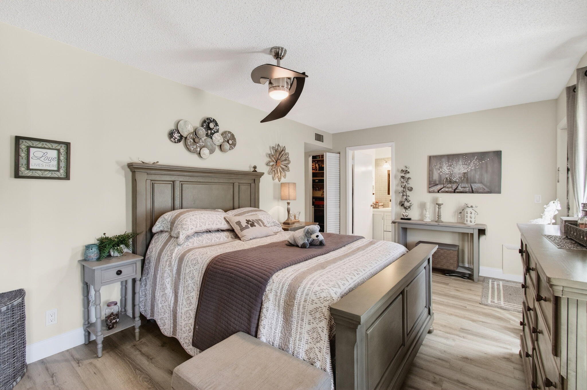 HIGH POINT OF DELRAY SEC 7 CONDO - Residential