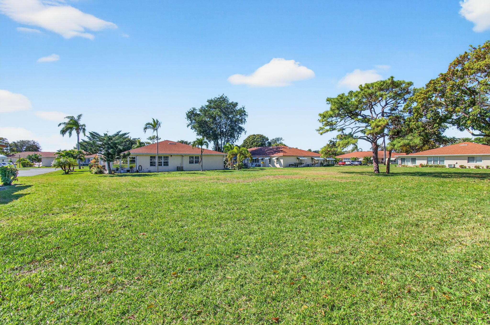 HIGH POINT OF DELRAY SEC 7 CONDO - Residential