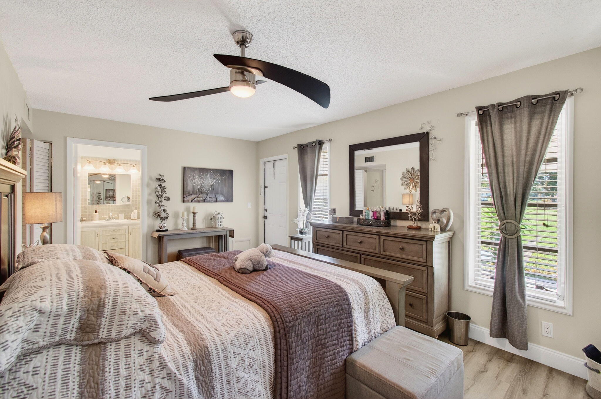 HIGH POINT OF DELRAY SEC 7 CONDO - Residential