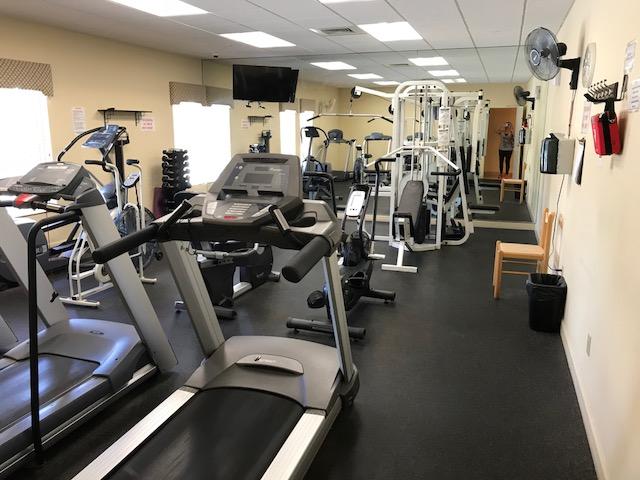 VILLAGE ROYALE ON THE GREEN CONDO - Residential