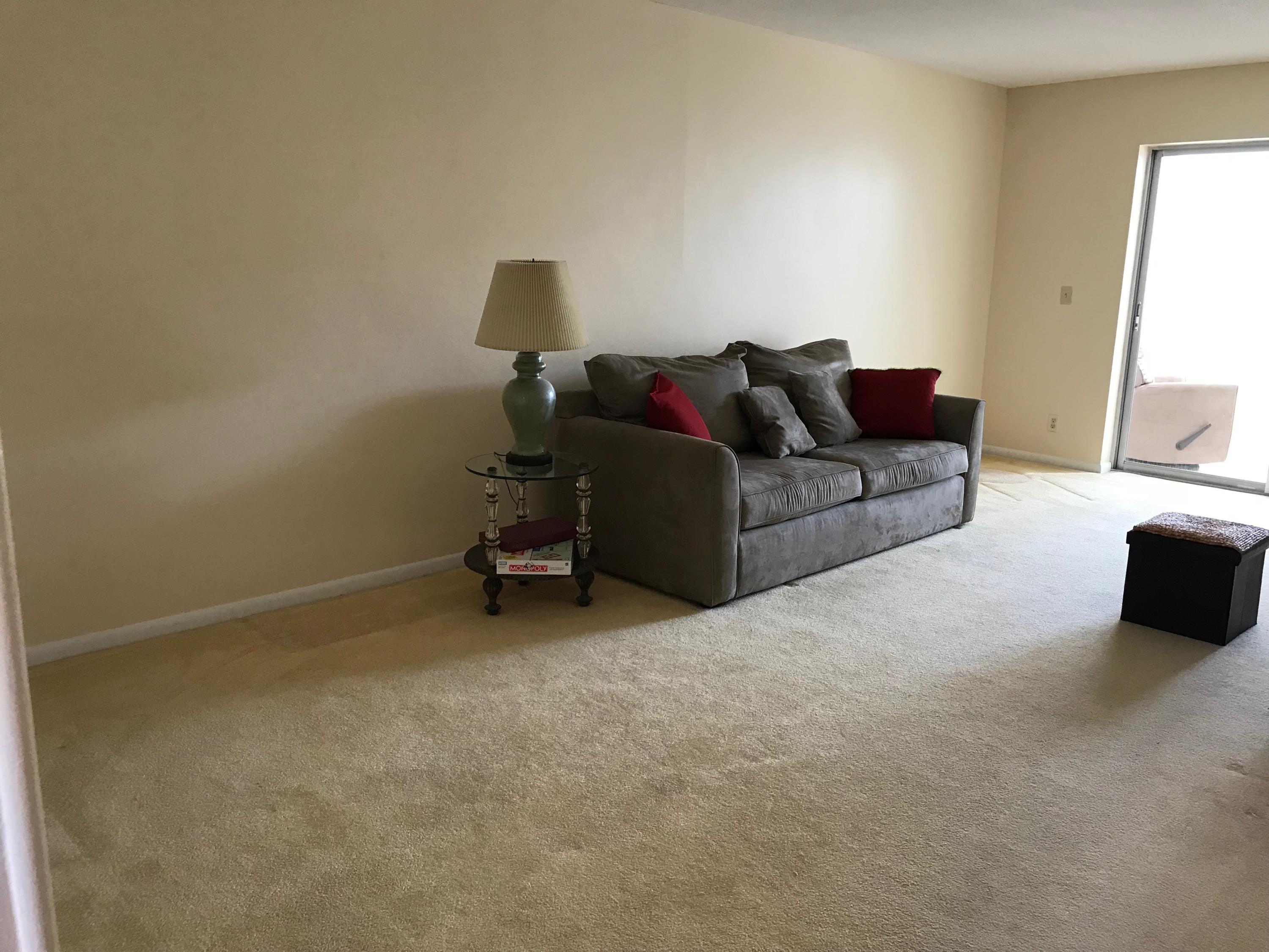 VILLAGE ROYALE ON THE GREEN CONDO - Residential