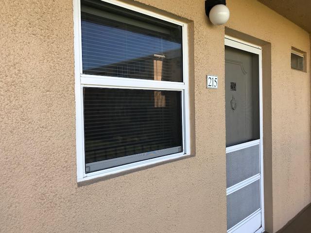 VILLAGE ROYALE ON THE GREEN CONDO - Residential