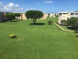 VILLAGE ROYALE ON THE GREEN CONDO - Residential