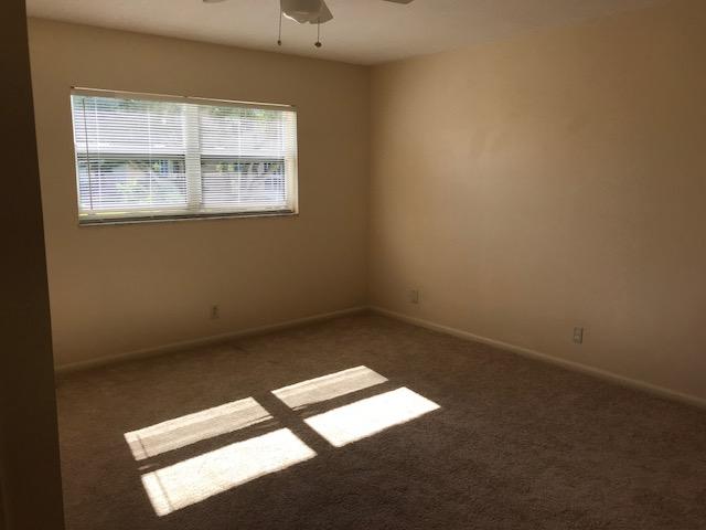 VILLAGE ROYALE ON THE GREEN CONDO - Residential