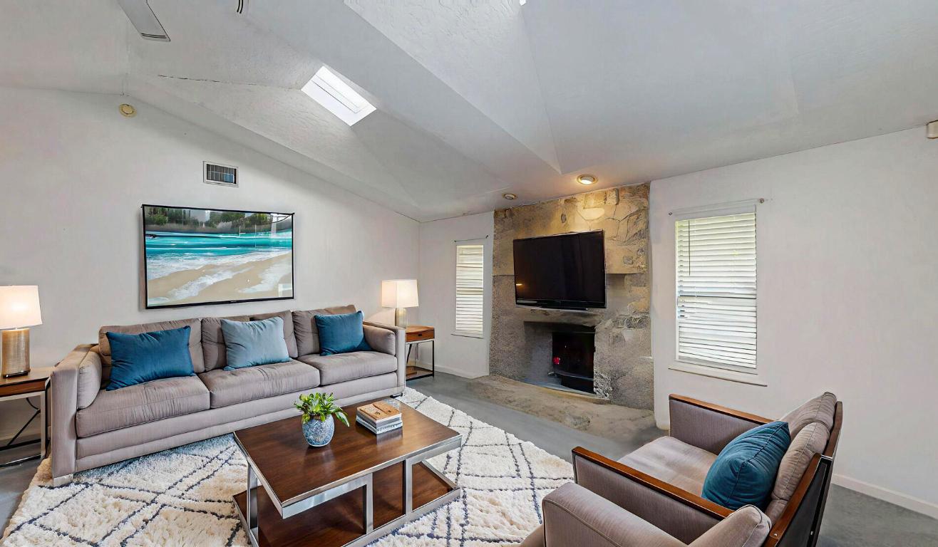 SEBASTIAN HIGHLANDS UNIT 10 - Residential