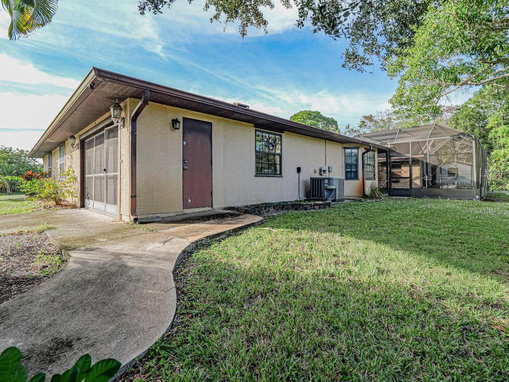 SEBASTIAN HIGHLANDS UNIT 10 - Residential