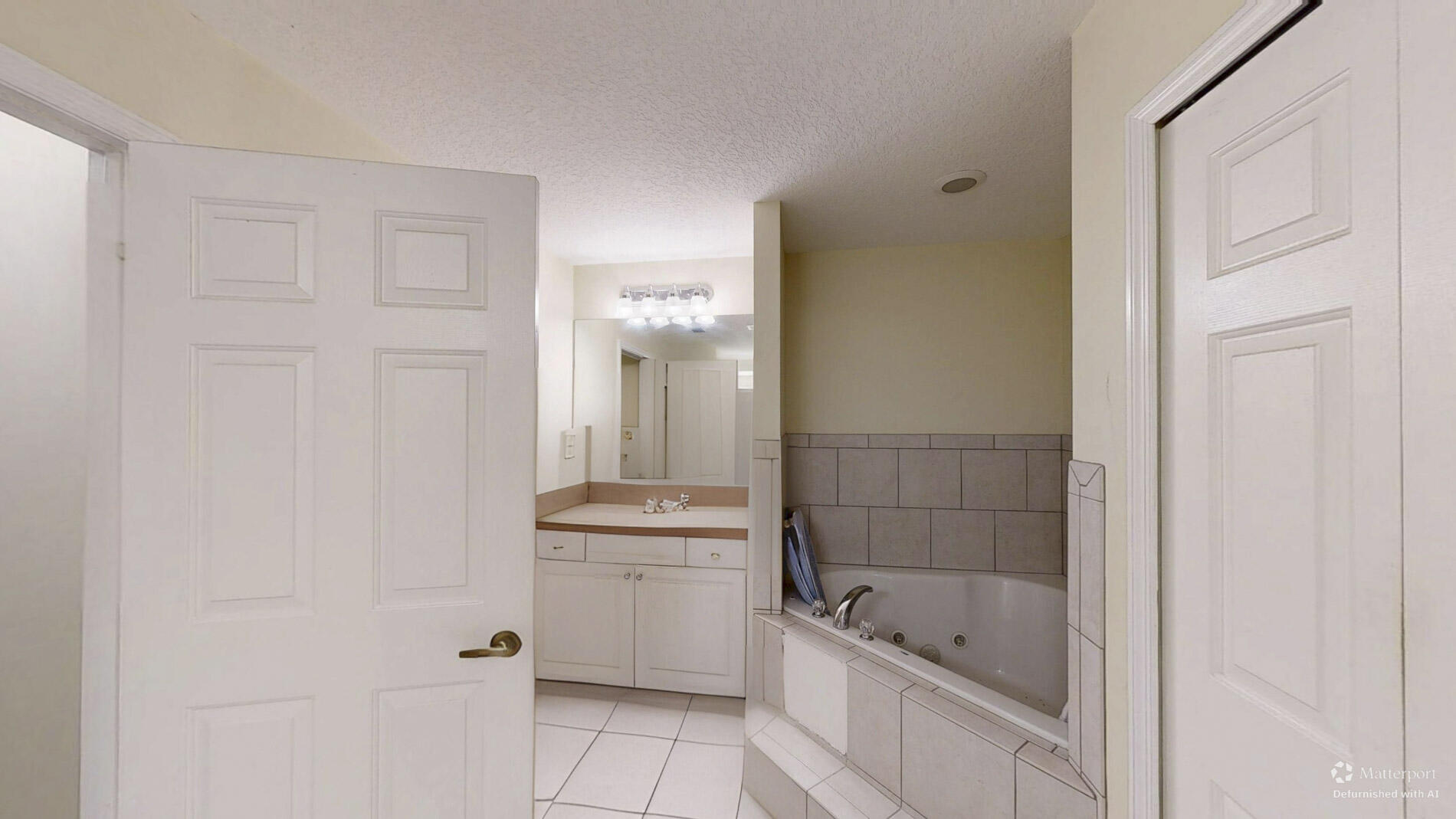 SEBASTIAN HIGHLANDS UNIT 10 - Residential