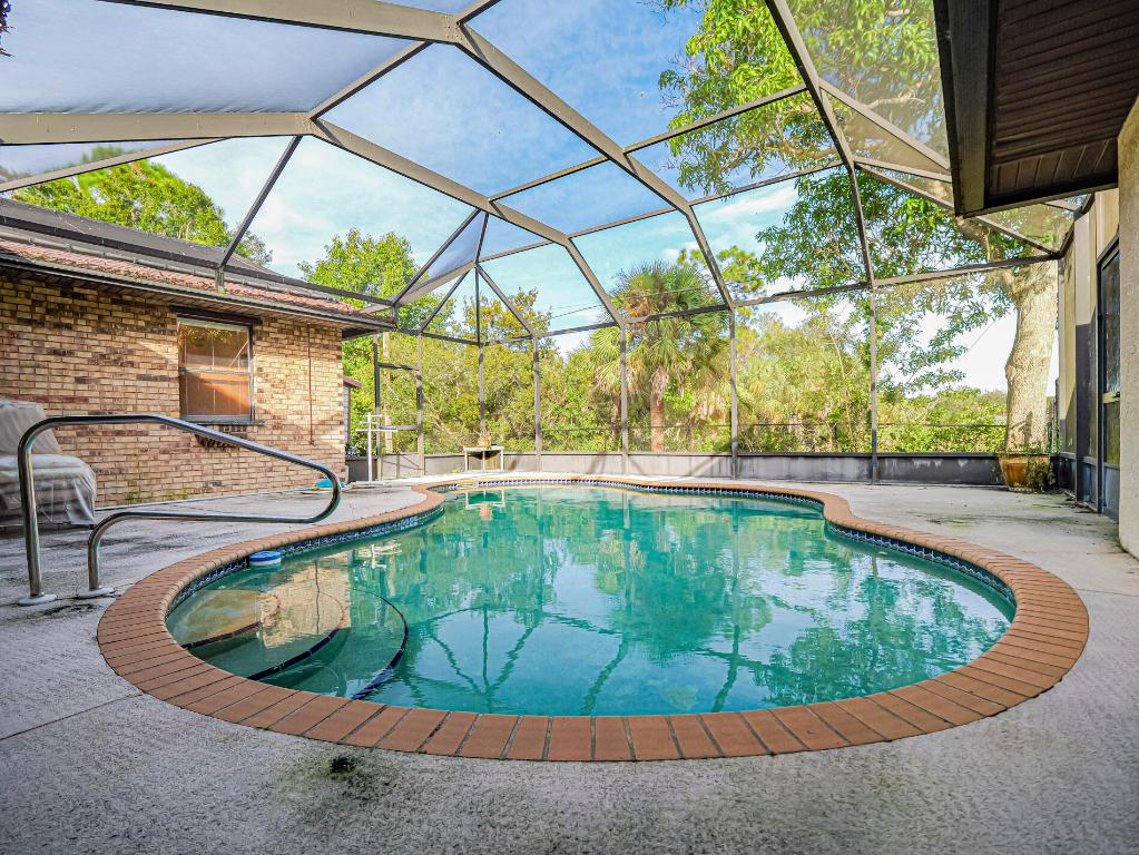 SEBASTIAN HIGHLANDS UNIT 10 - Residential