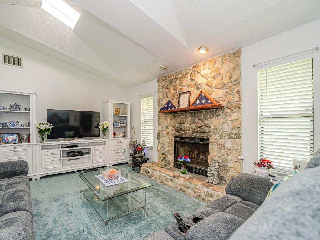 SEBASTIAN HIGHLANDS UNIT 10 - Residential