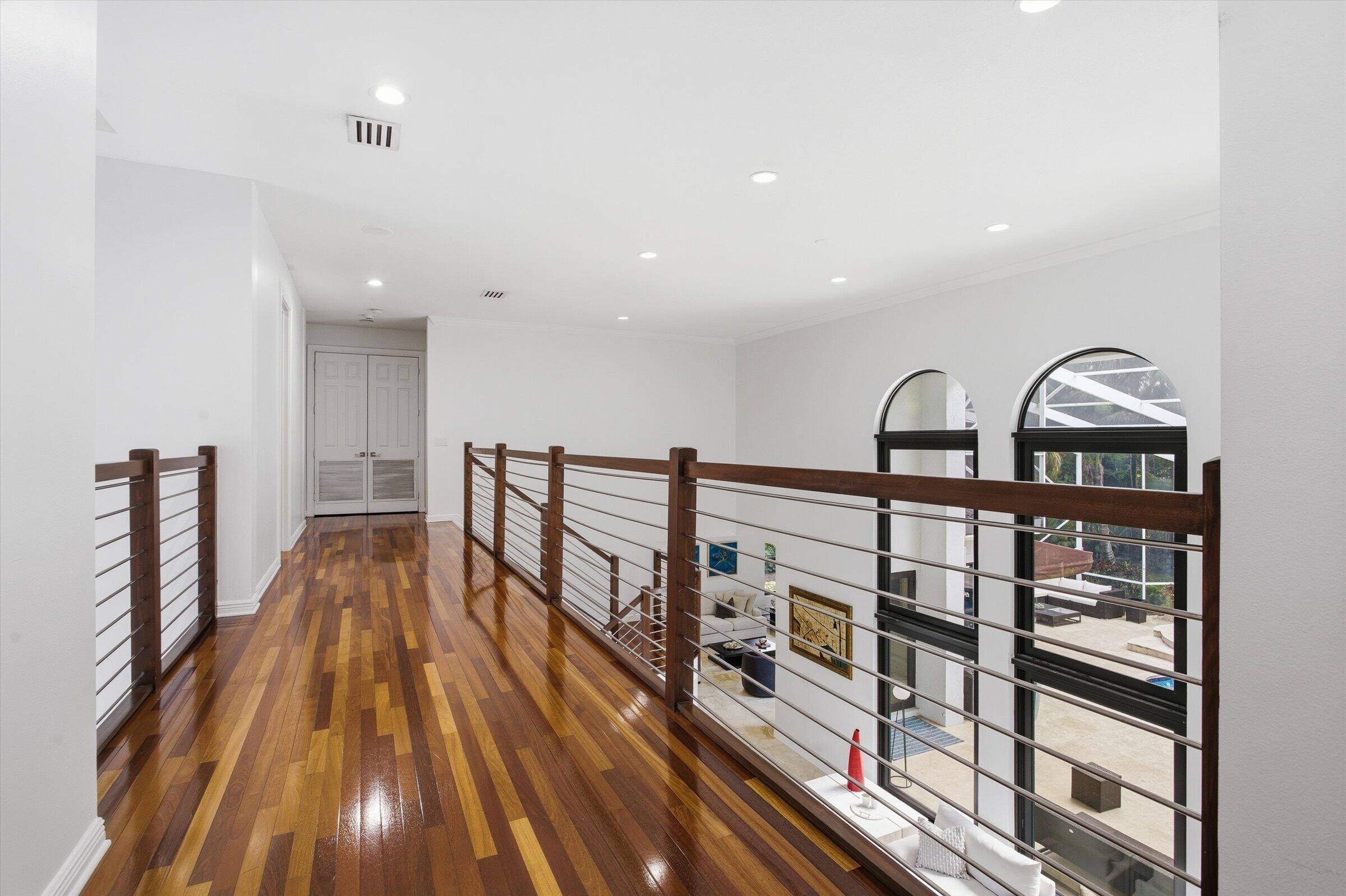IN THE PINES - Residential