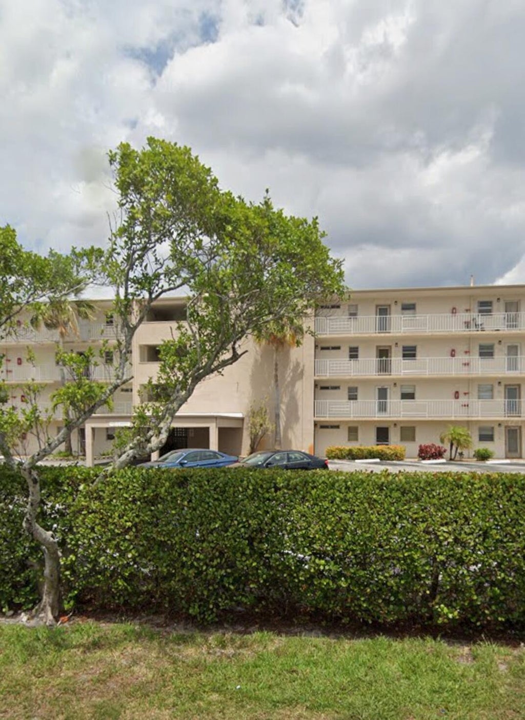Photo of 2601 NE 3rd Court #2100, Boynton Beach, FL 33435 (MLS # B26053285)