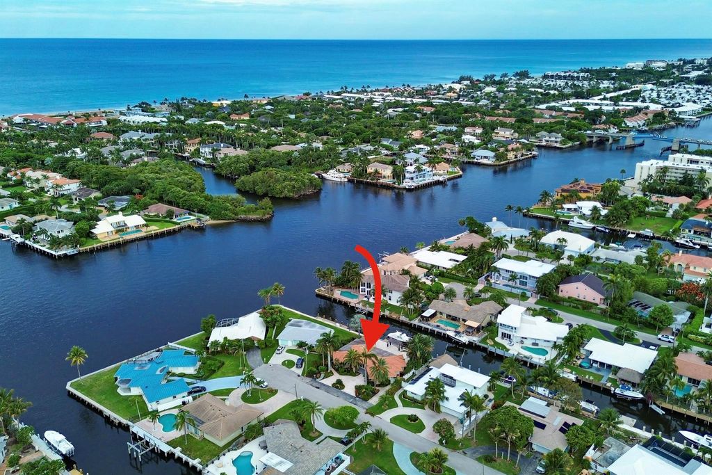 Photo of 952 Brookdale Drive, Boynton Beach, FL 33435 (MLS # R11095446)