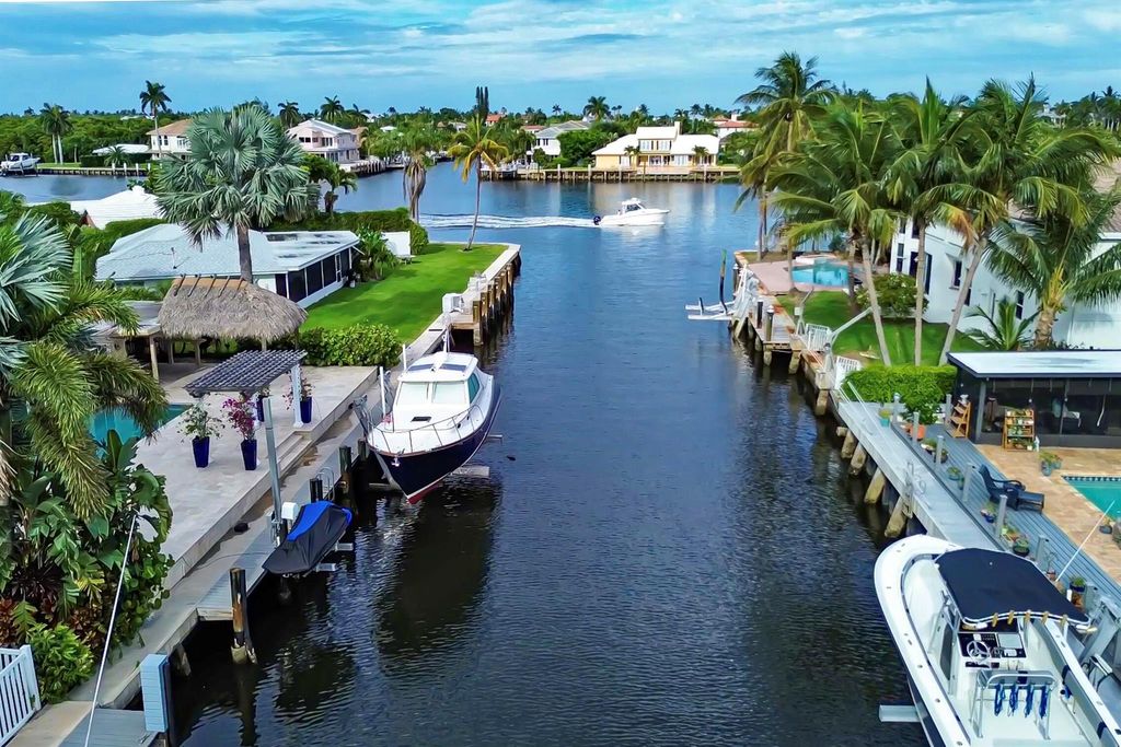 Photo of 952 Brookdale Drive, Boynton Beach, FL 33435 (MLS # R11095446)