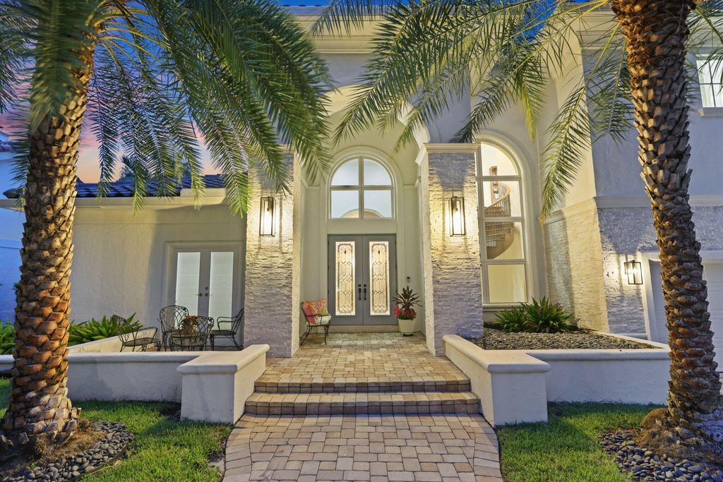 Photo of 917 Iris Drive, Delray Beach, FL 33483 (MLS # R11115643)