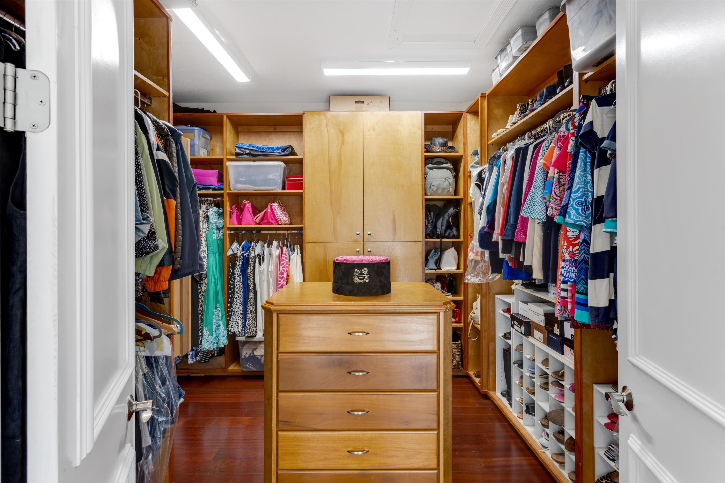 TROPIC ISLE 3RD SEC - Residential