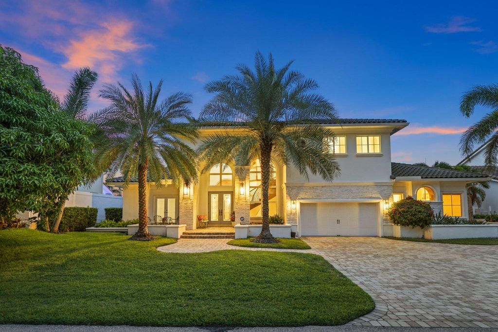 Photo of 917 Iris Drive, Delray Beach, FL 33483 (MLS # R11115643)