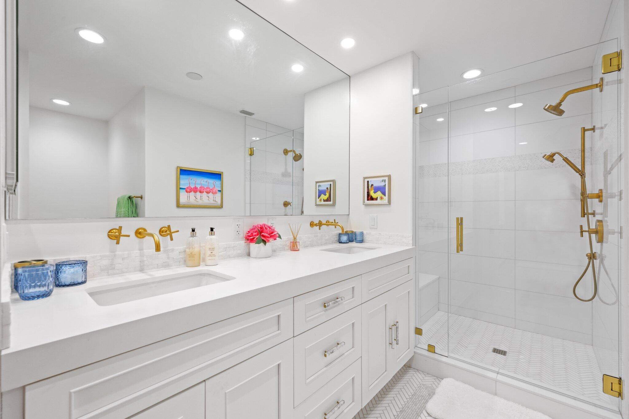 TROPIC ISLE 3RD SEC - Residential