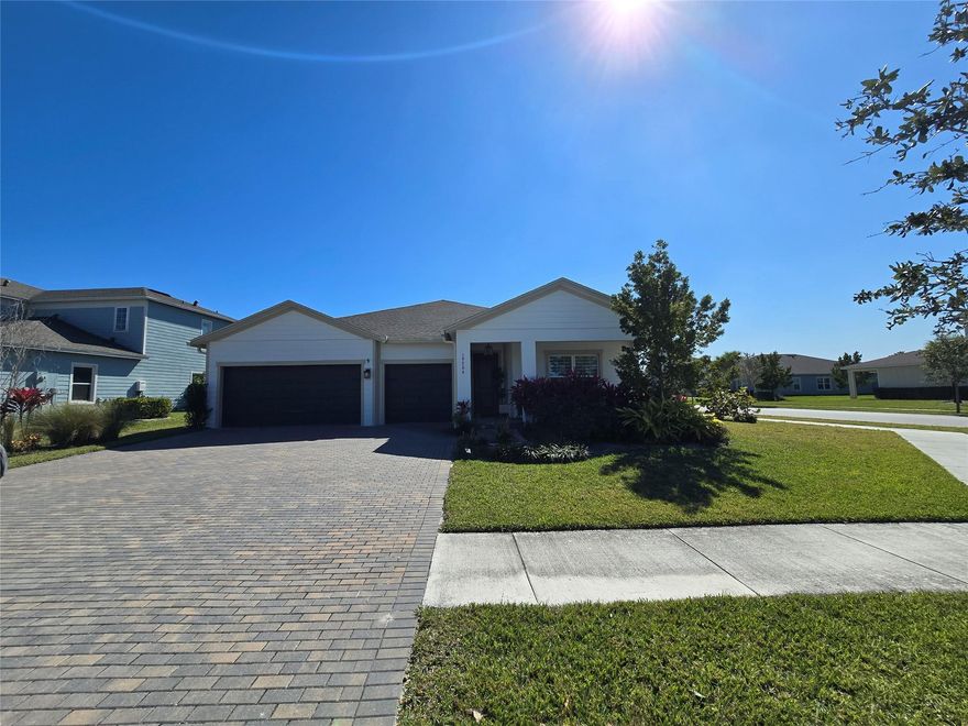 Situated on a corner lot! Spacious 4 bed, 3 bath + den/office with 3-car garage. Gourmet kitchen, custom window treatments, and flex room which can be used as a den/office* Located in Arden—an award-winning, gated community with clubhouse, gym, resort-style pool, and 5-acre farm. Zoned for top-rated Wellington schools with Saddle View elementary which opened Aug 2025. Close to Wellington Green Mall, equestrian center, and PBI airport.
