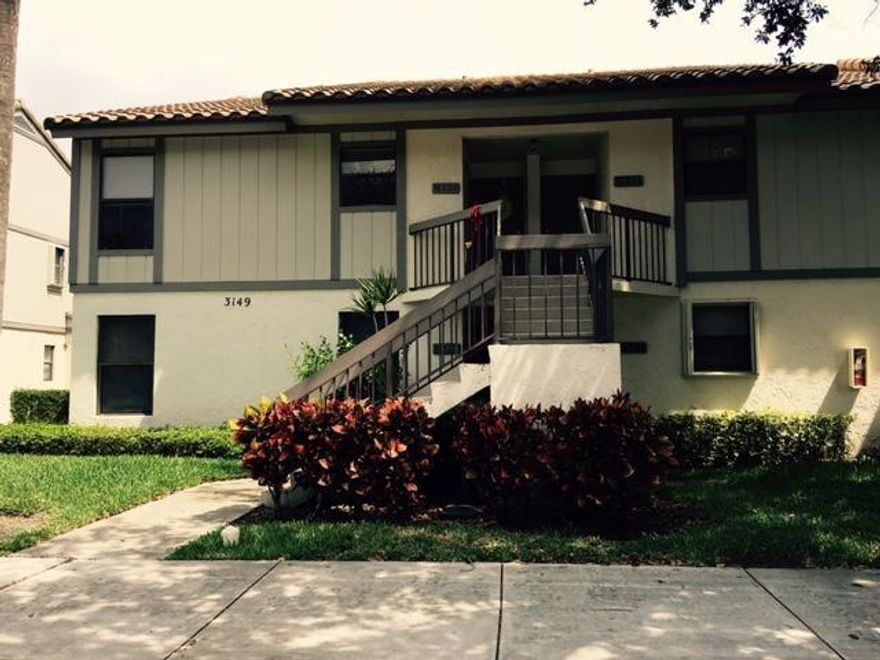 1ST FLOOR 2 BEDROOM 2 BATH CONDO--END UNIT--TOTALLY UPDATED--NEWER A/C & HOT WATER HEATER--NEW KITCHEN CABINETS--NEW COUNTERS--NEW BATHROOM BATHROOM VANITIES--LIGHT FIXTURES--MIRRORS--PLUMBING FIXTURES--NEW TILE THROUGHOUT--FRESHLY PAINTED INTERIOR--LOCATED IN GATED EAST BOCA COMMUNITY--1.5 MILES TO BEACH--CLOSE TO FAU & LYNN UNIVERSITY--MIZNER PARK--BOCA REGIONAL HOSPITAL--TOWN CENTER MALL--COMMUNITY HAS TWO POOLS--3 TENNIS COURTS--BASKETBALL COURT--20 ACRE LAKE--24 HOUR SECURITY--SMALL PETS ALLOWED