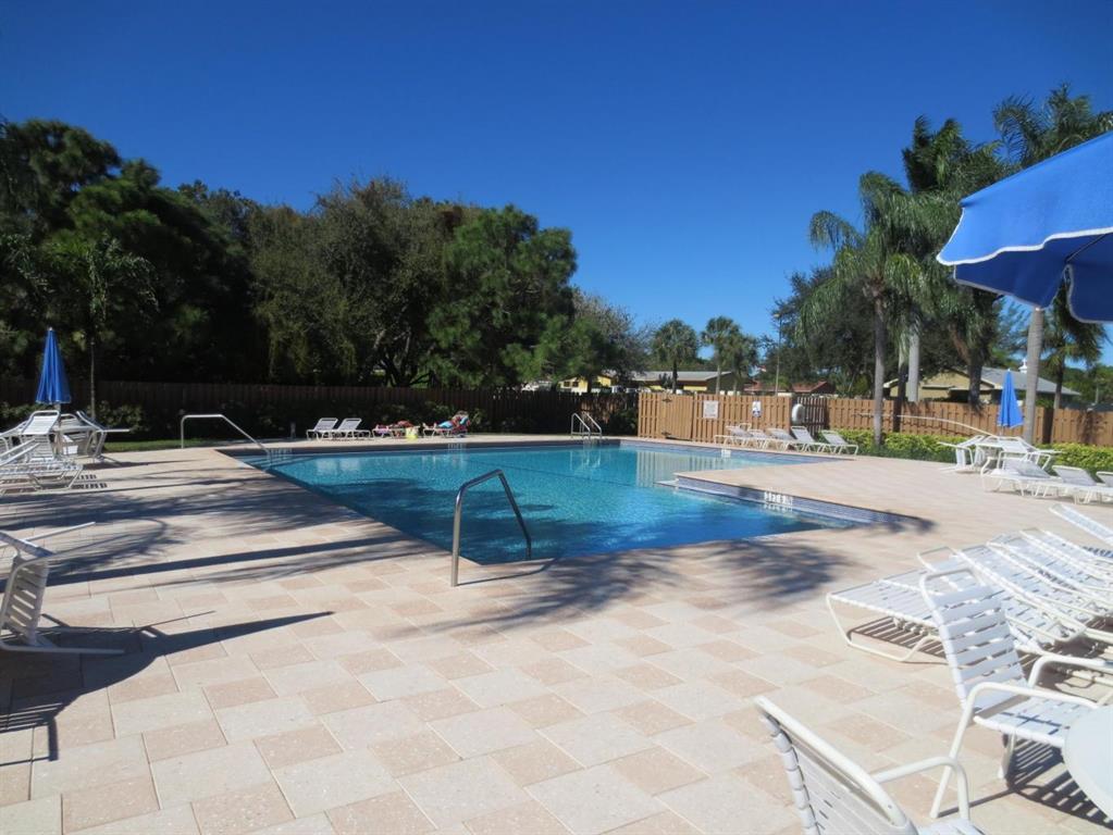 WINDWOOD, PARK AT WINDWOOD - Residential