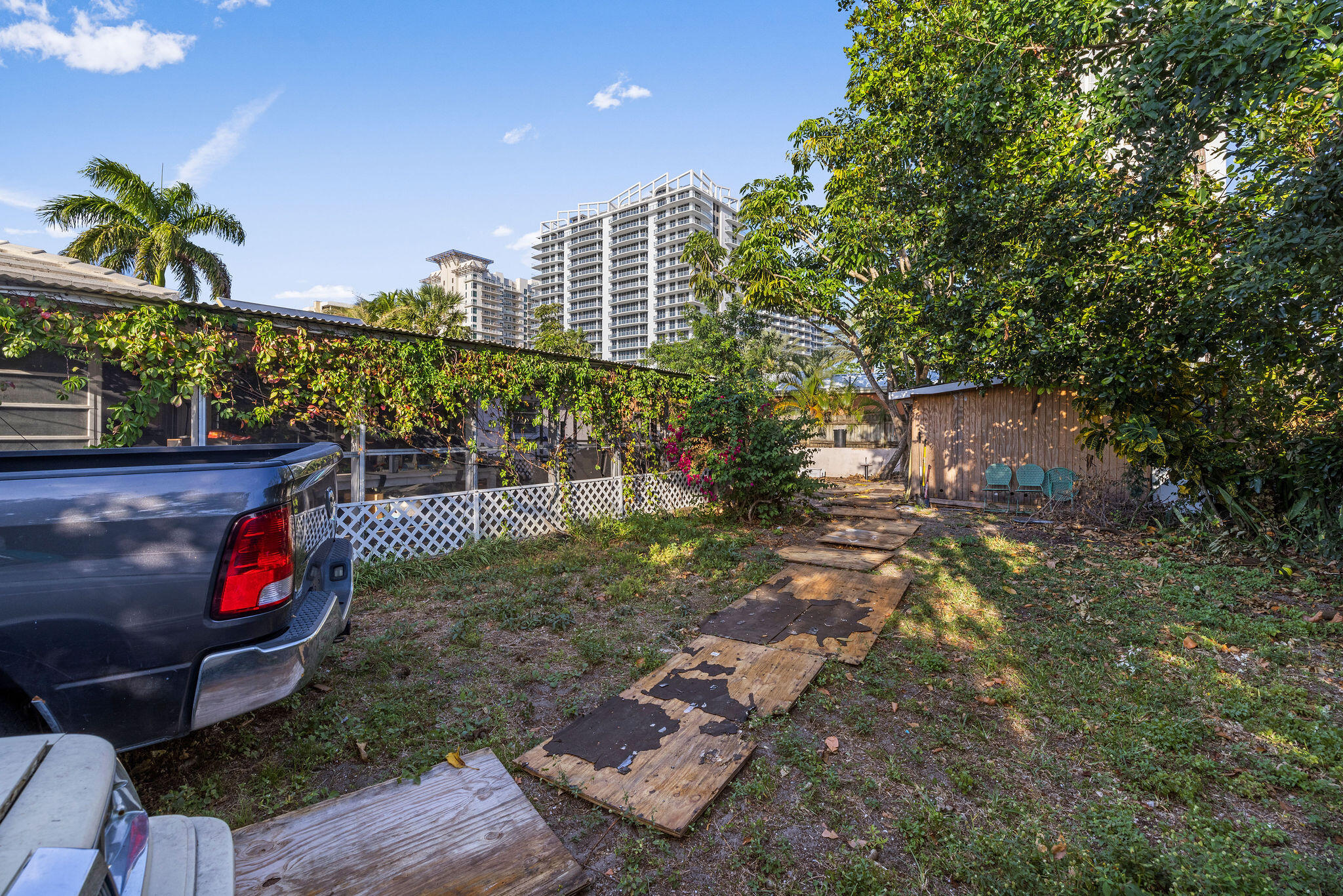 YACHT HARBOR ESTATES - Residential