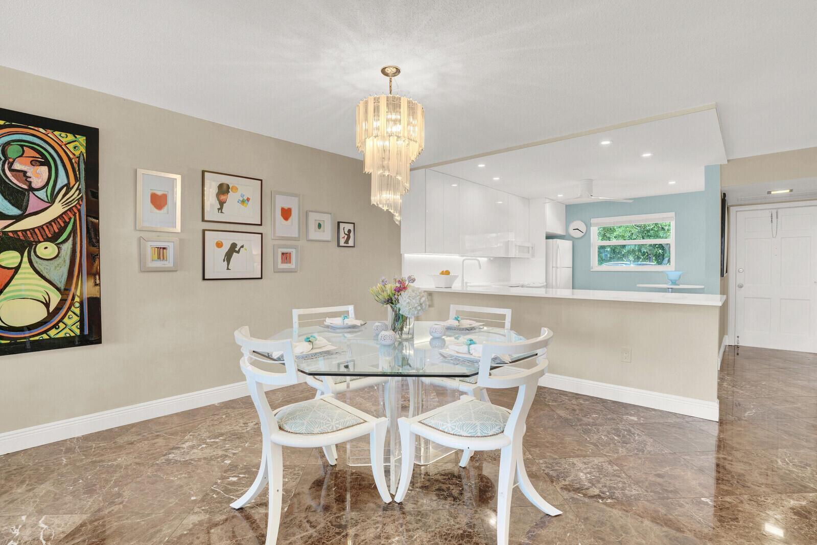 COLONY CONDO APTS IN OR16 - Residential