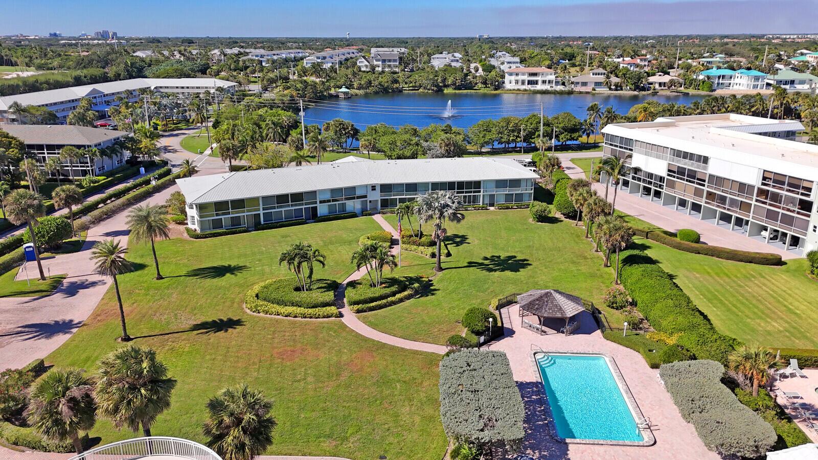 COLONY CONDO APTS IN OR16 - Residential