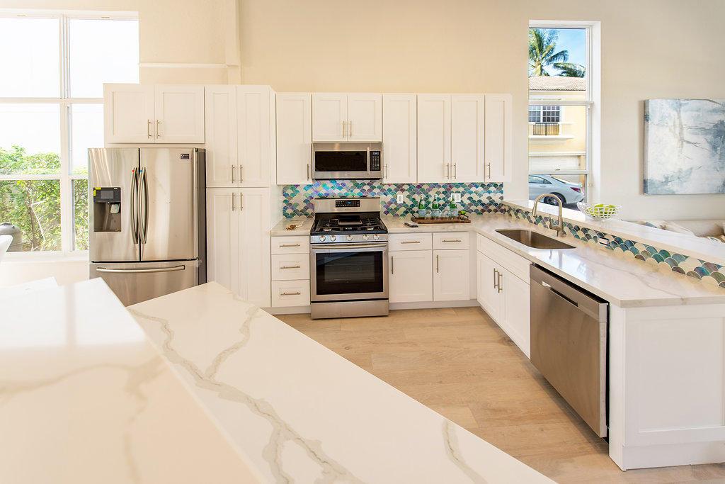 KENSINGTON - Residential