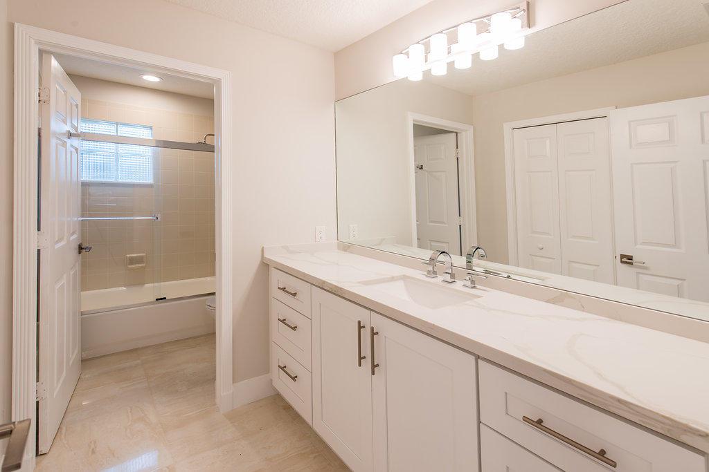 KENSINGTON - Residential