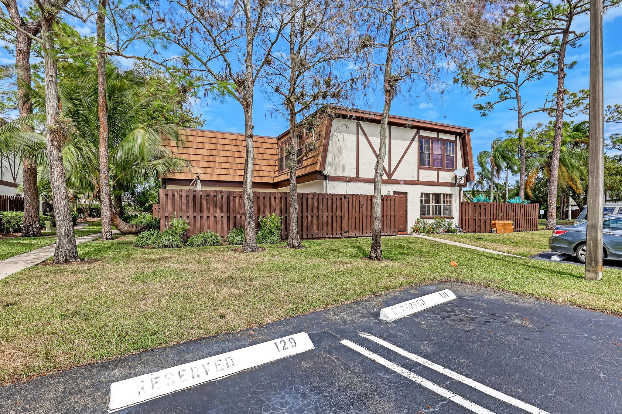 154 Weybridge Circle C