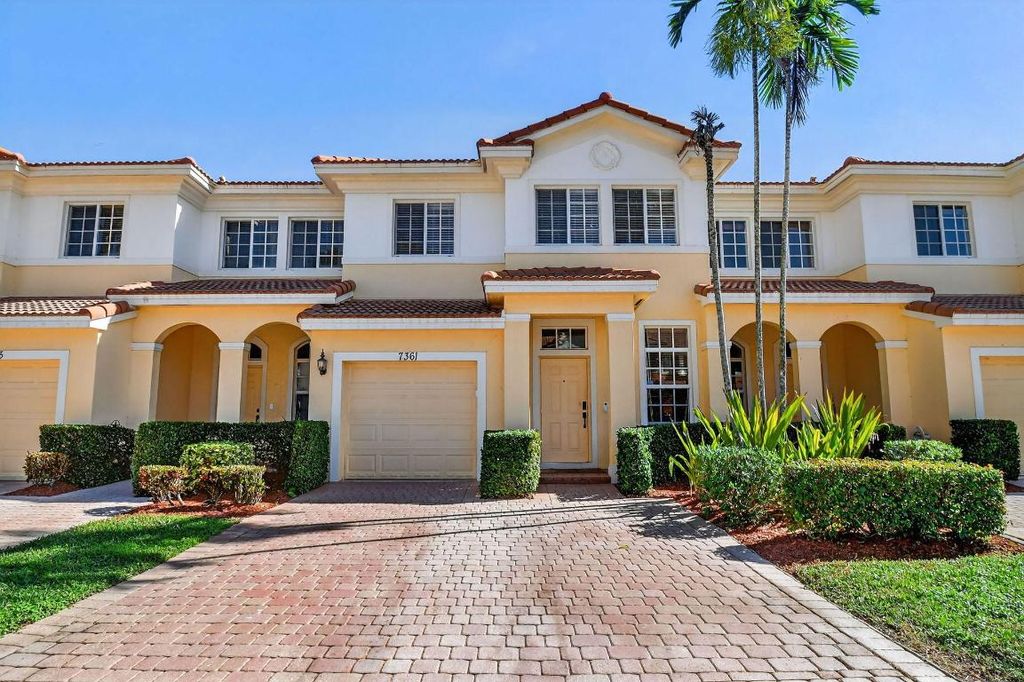 Photo of 7361 Briella Drive, Boynton Beach, FL 33437 (MLS # R11152085)