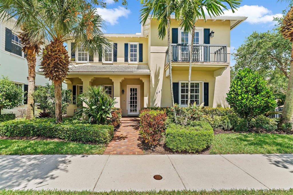 Photo of 231 W Bay Cedar Circle, Jupiter, FL 33458 (MLS # R10879970)