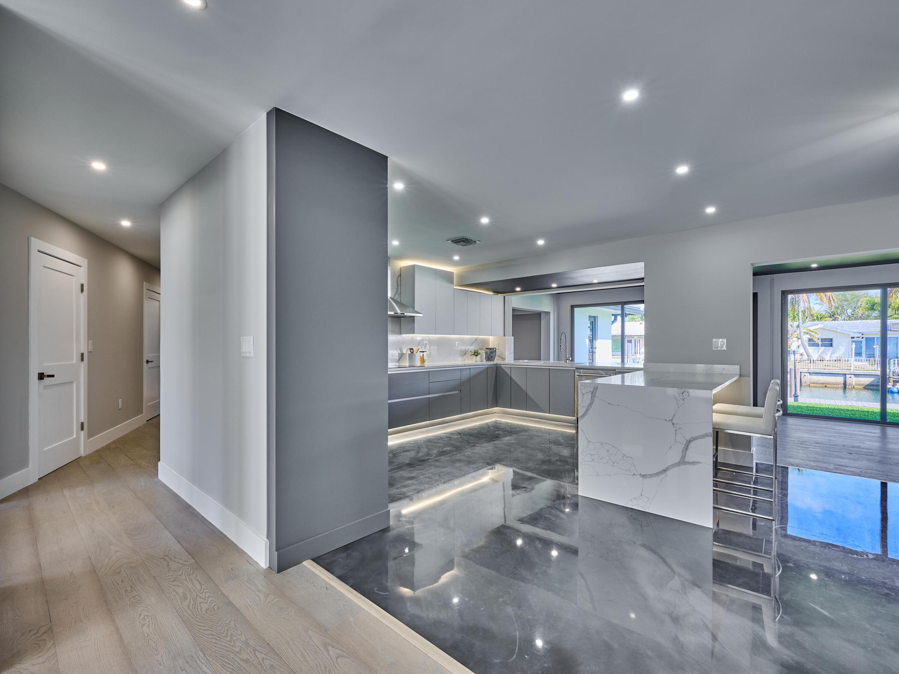 PALM BEACH ISLES 2 - Residential