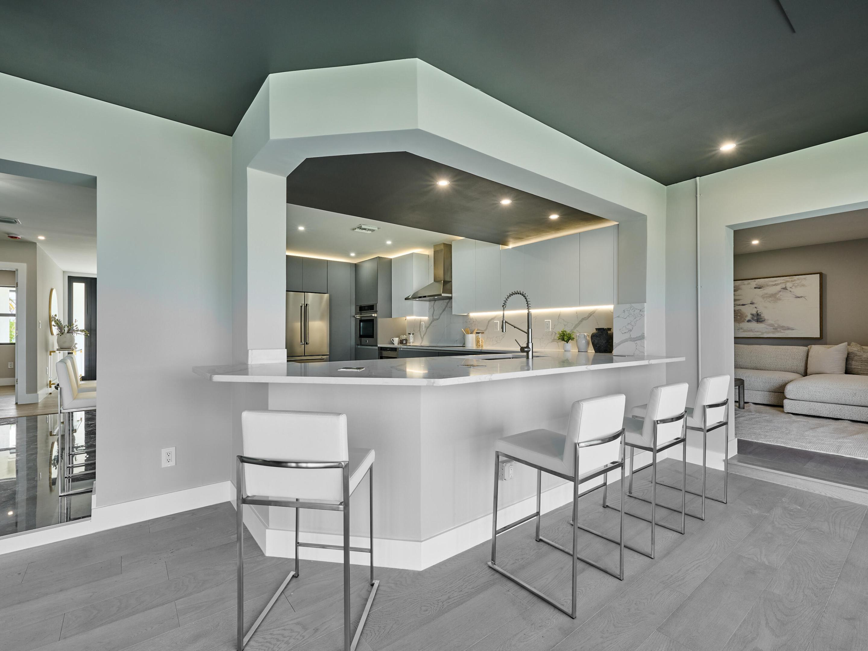 PALM BEACH ISLES 2 - Residential