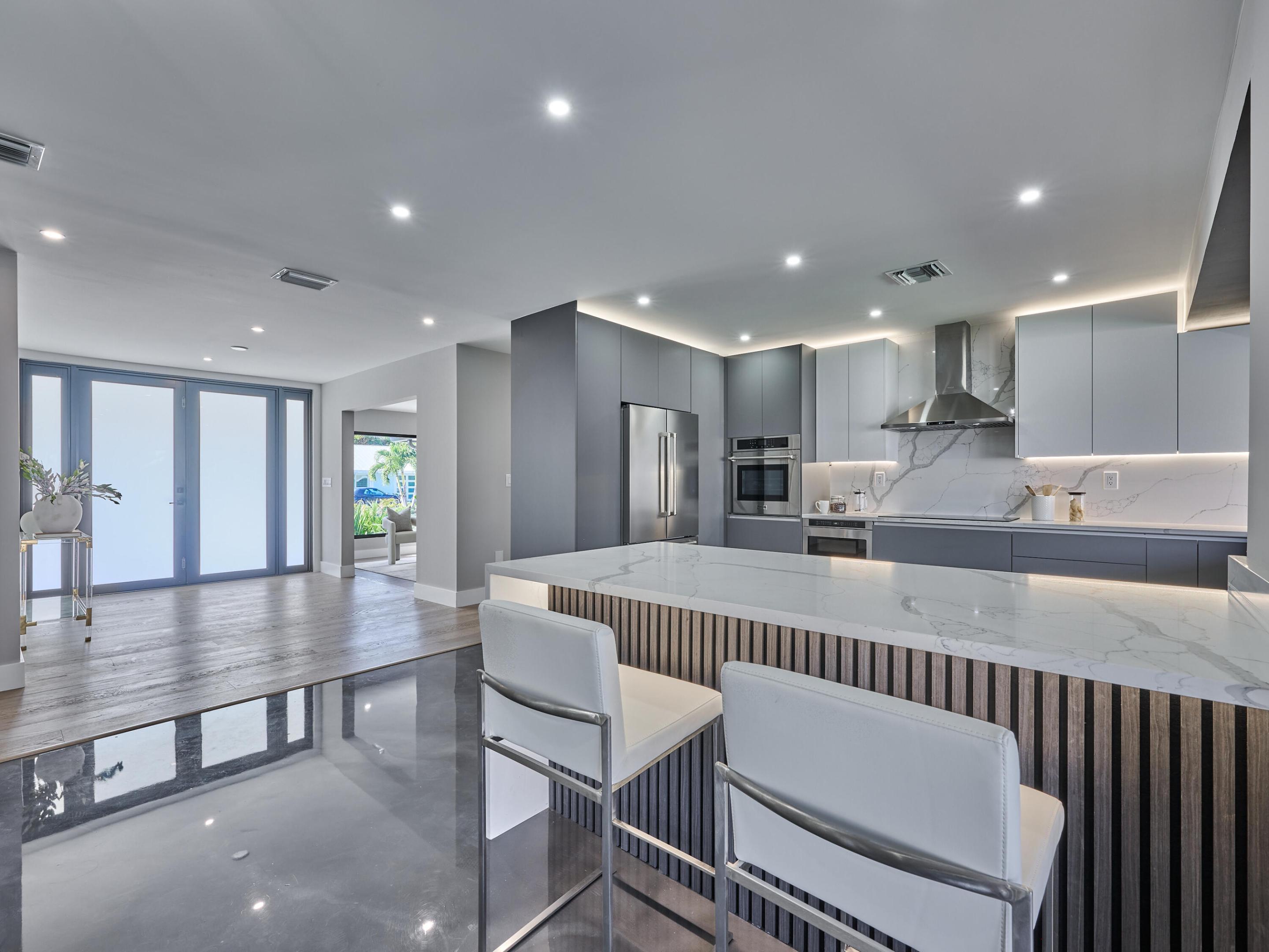 PALM BEACH ISLES 2 - Residential