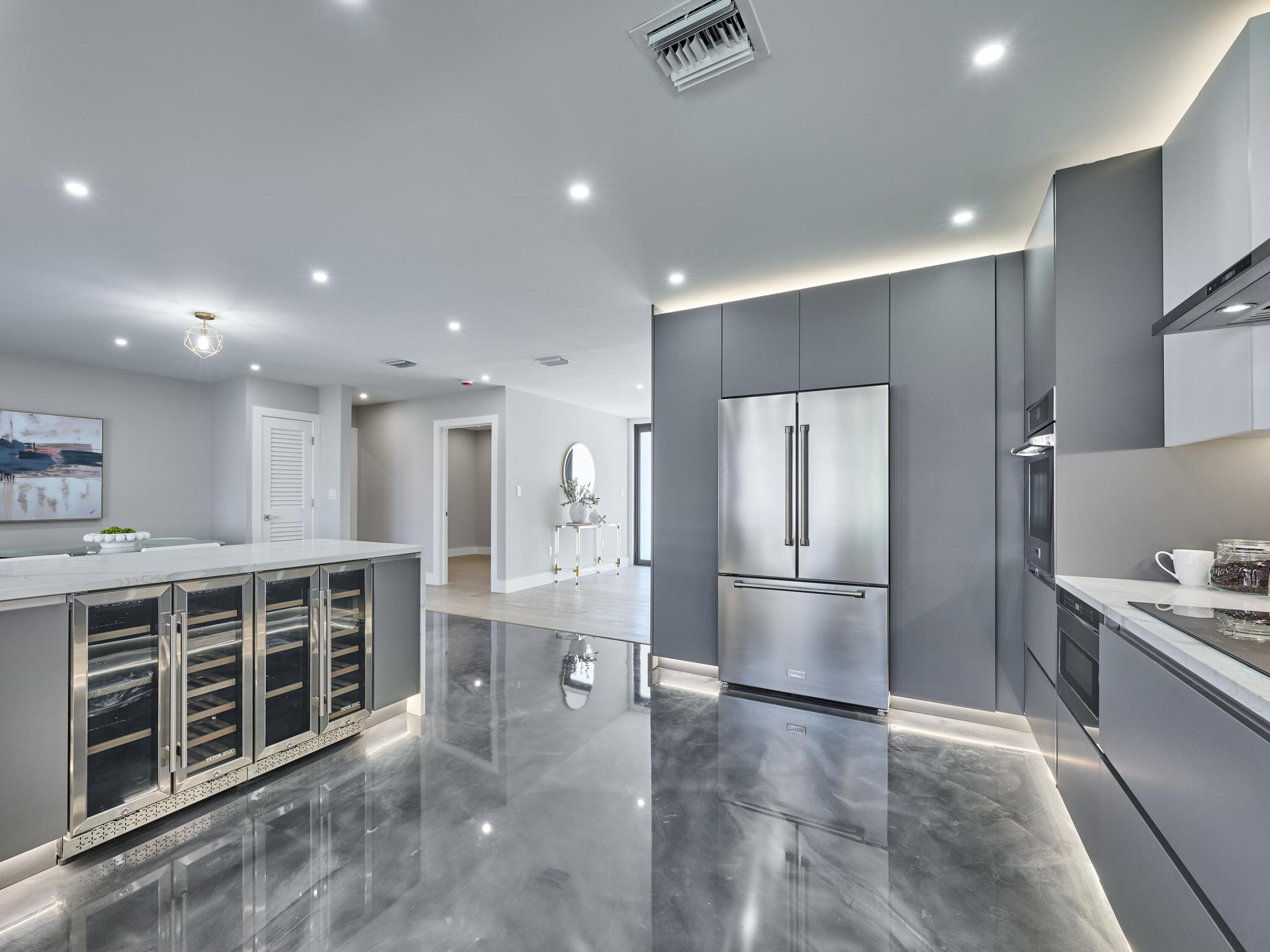 PALM BEACH ISLES 2 - Residential