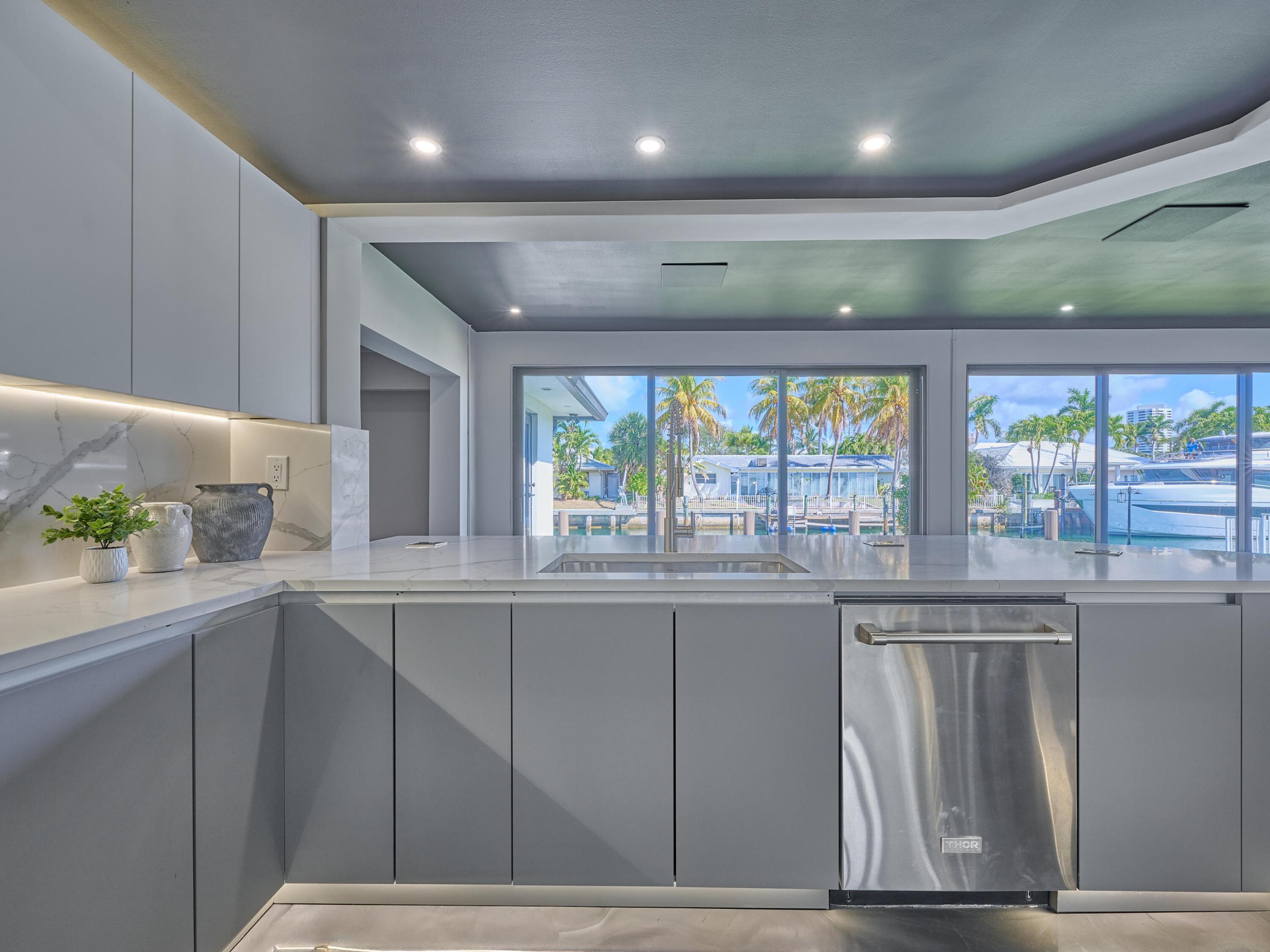 PALM BEACH ISLES 2 - Residential