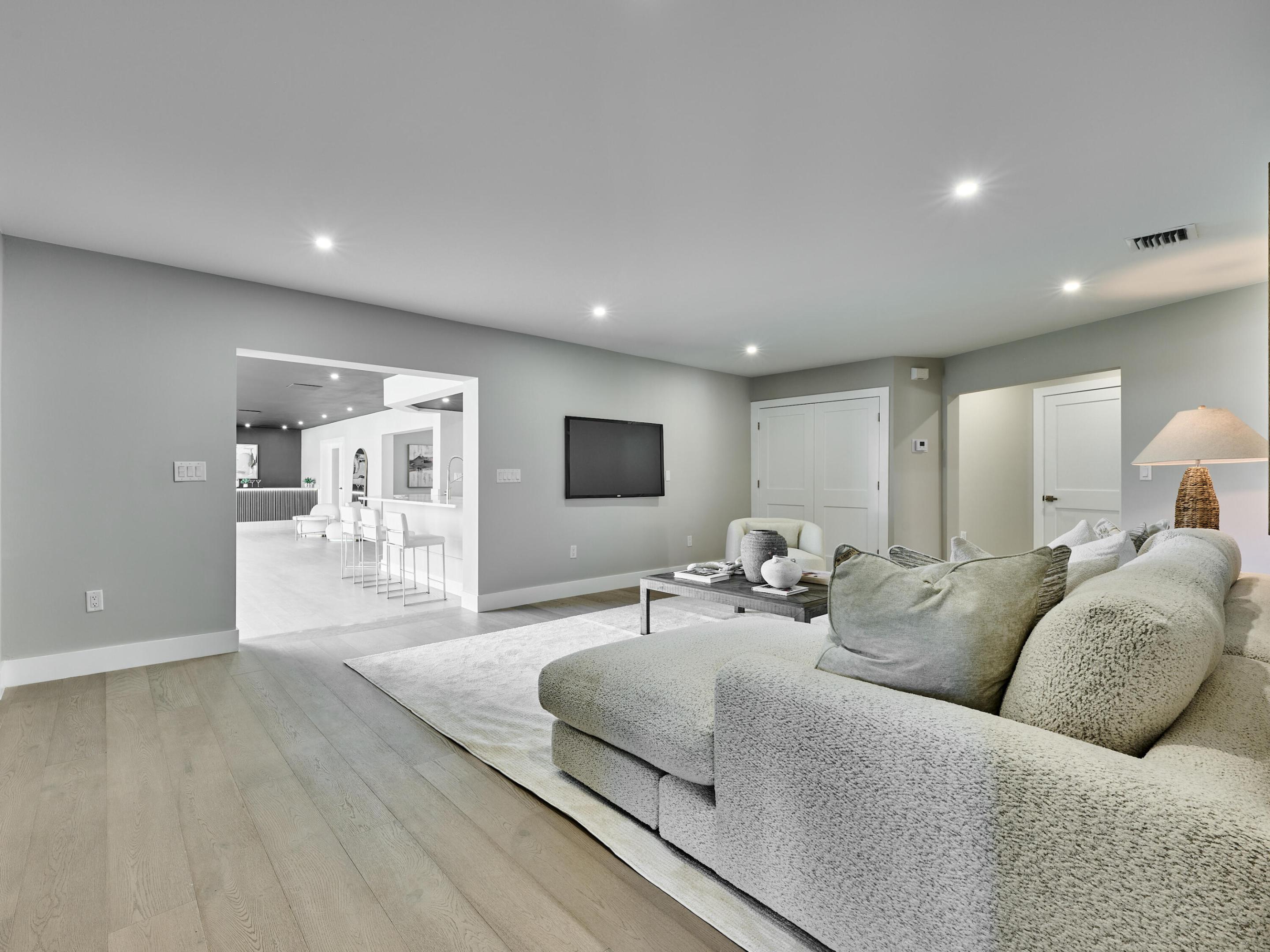 PALM BEACH ISLES 2 - Residential