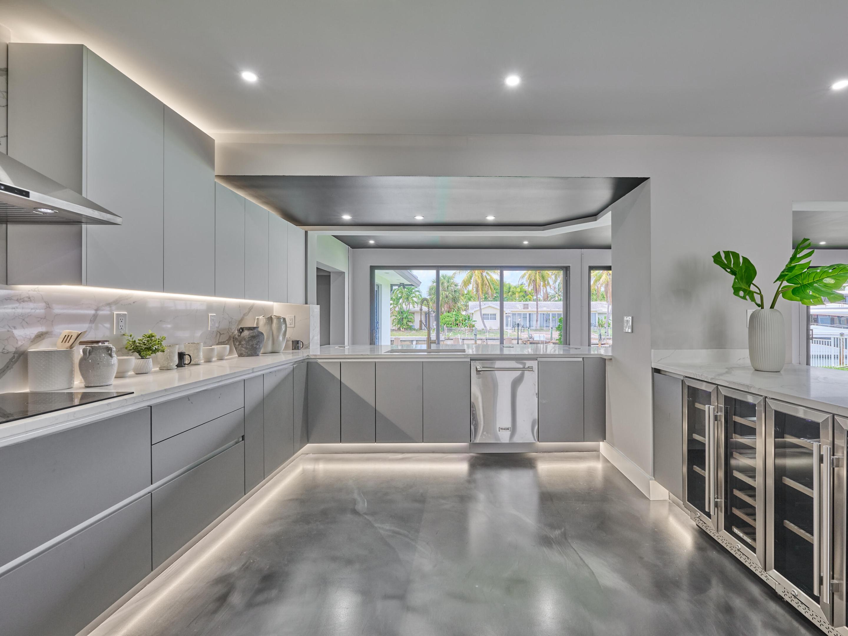 PALM BEACH ISLES 2 - Residential