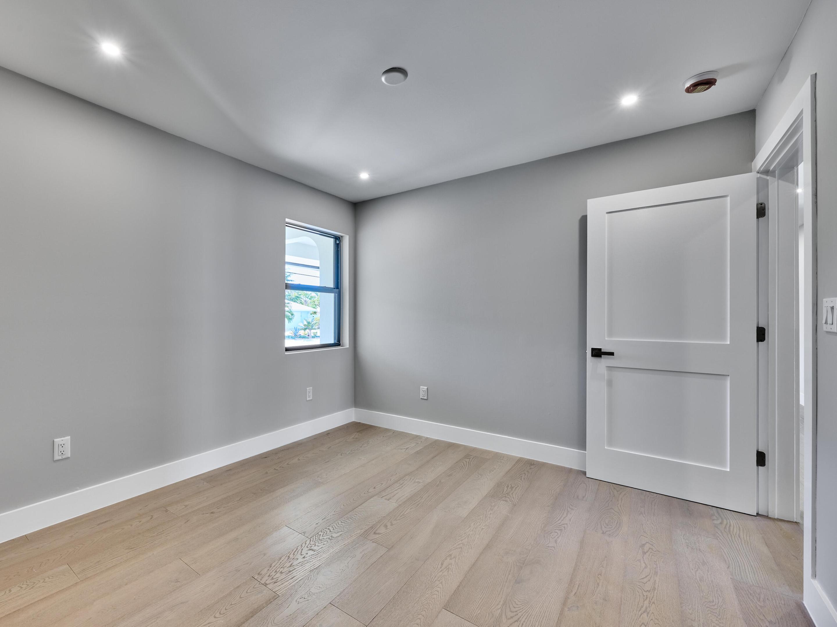 PALM BEACH ISLES 2 - Residential