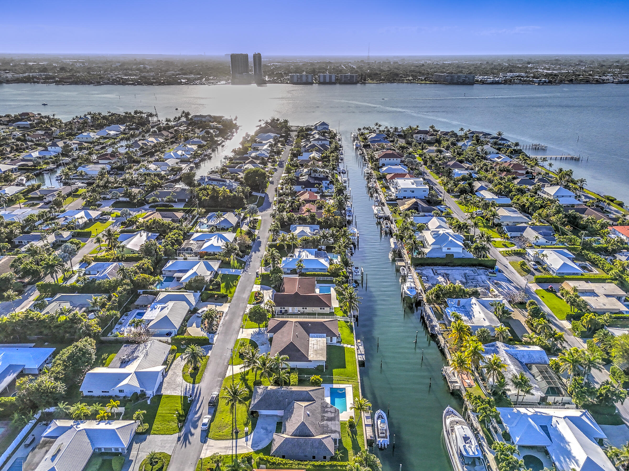 PALM BEACH ISLES 2 - Residential