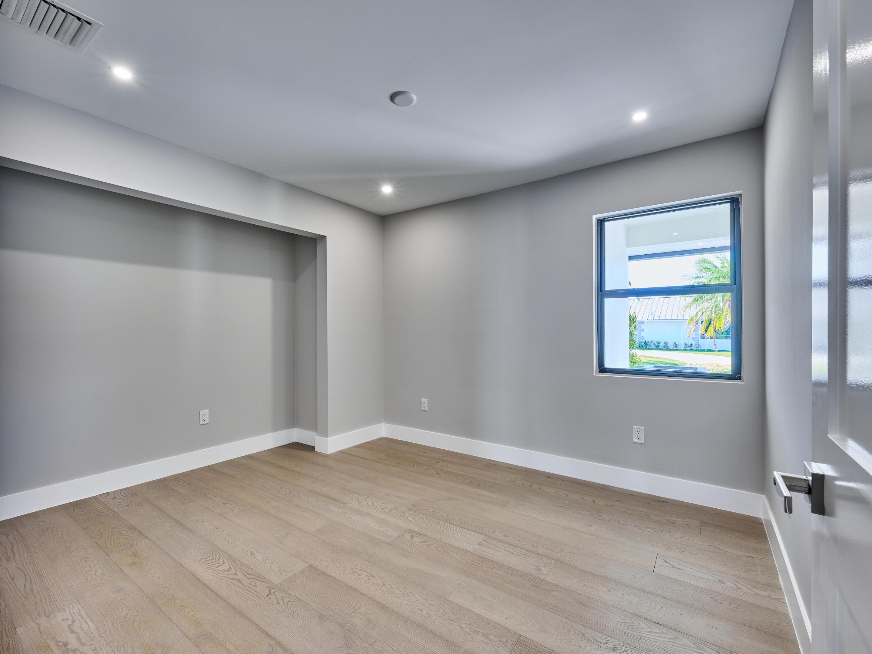 PALM BEACH ISLES 2 - Residential