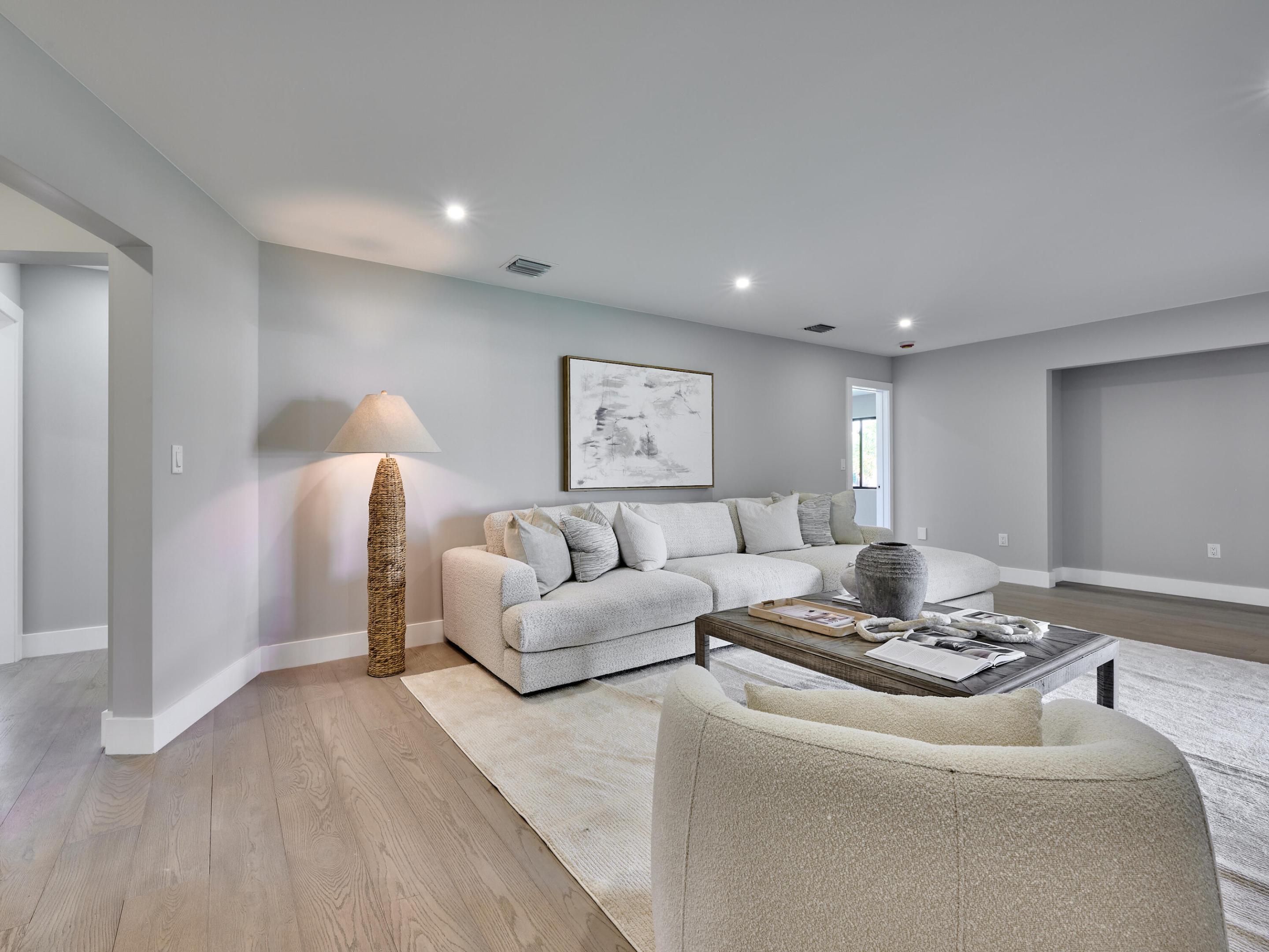 PALM BEACH ISLES 2 - Residential