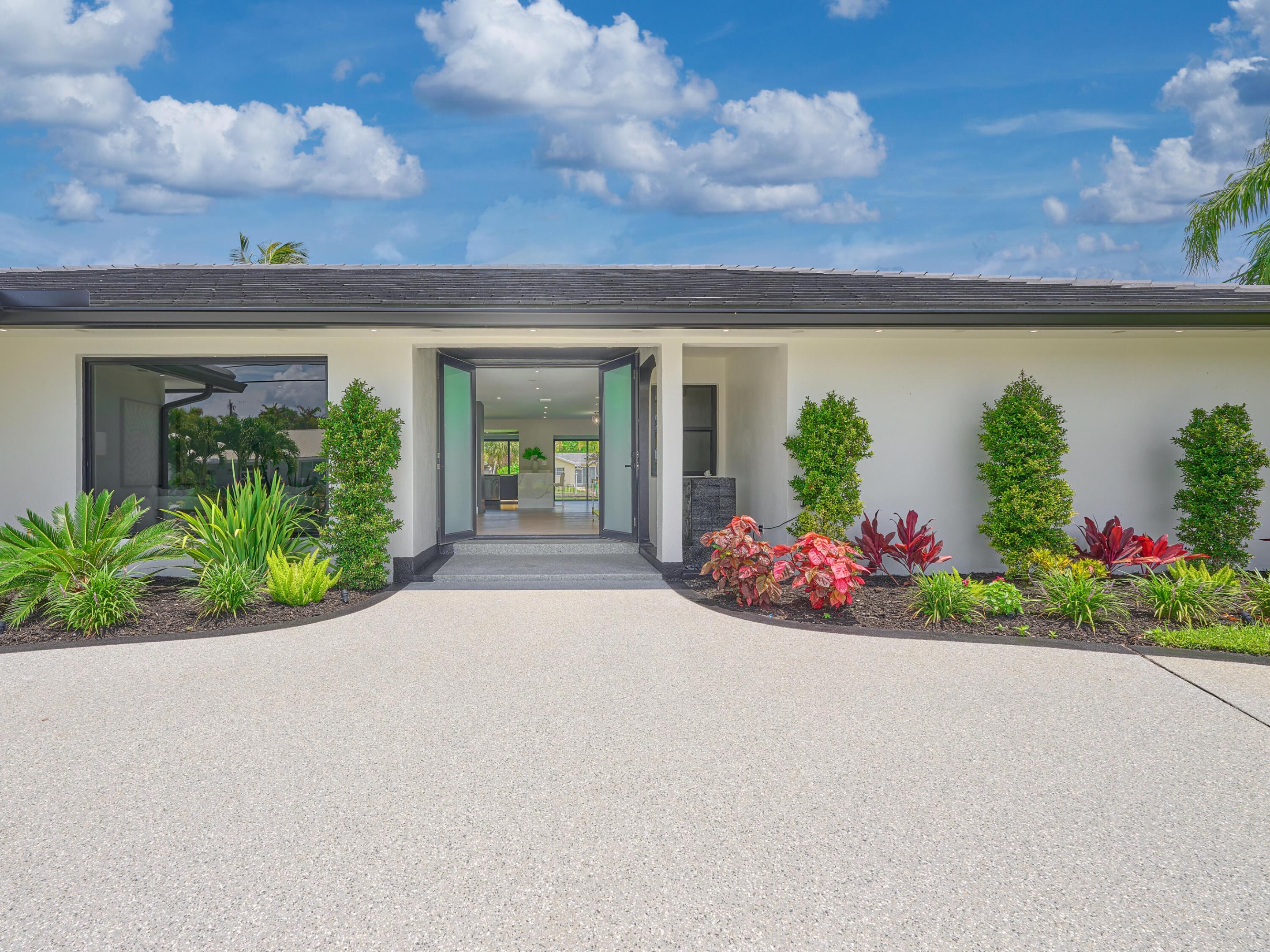 PALM BEACH ISLES 2 - Residential