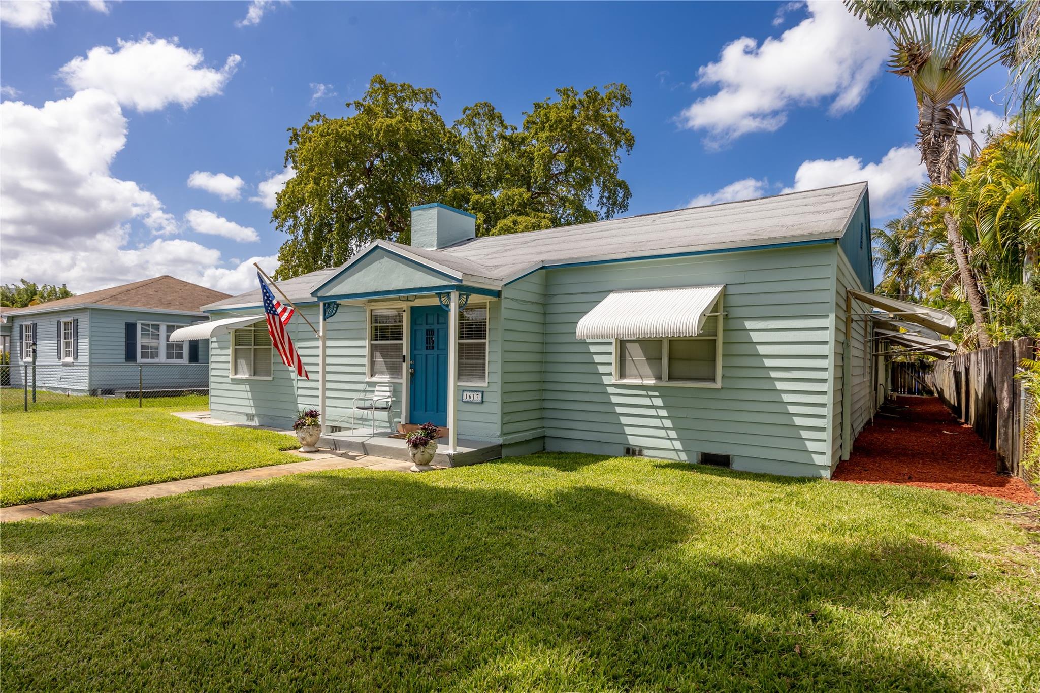 1617 Dewey