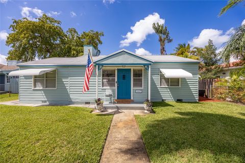 1617 Dewey Hollywood FL 33020