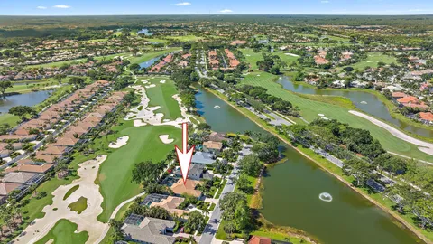 8774 Lakes Boulevard, West Palm Beach, FL MLS: R11085166