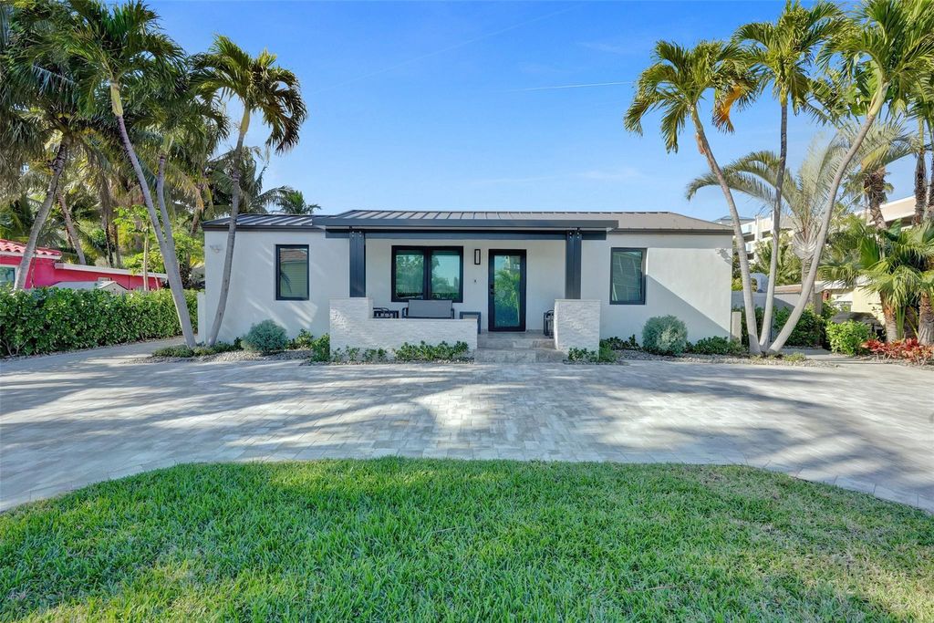 Photo of 1941 NE 1st Street, Deerfield Beach, FL 33441 (MLS # F10495203)